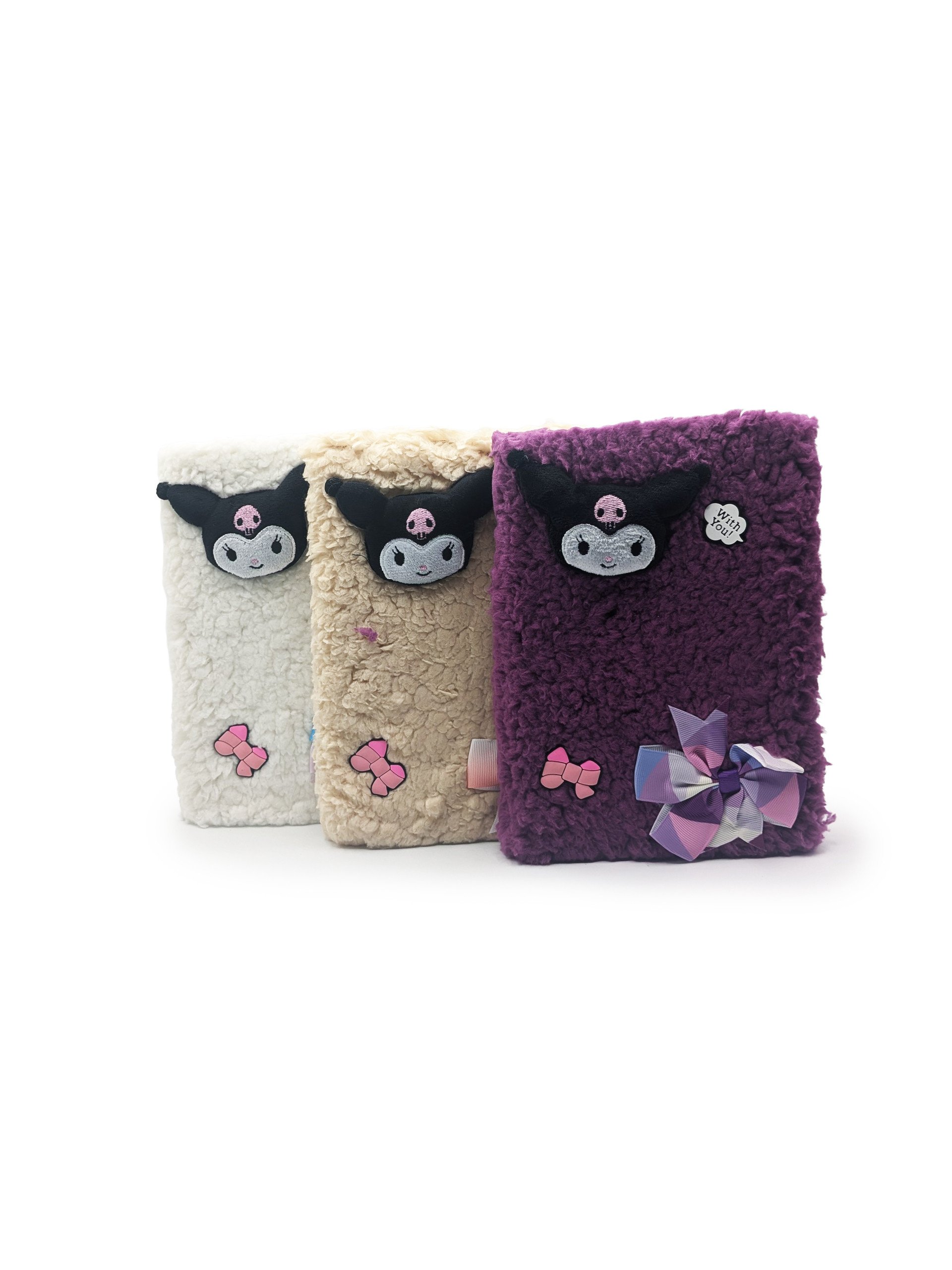 arnet à couverture peluche motif KUROMI – assortiment